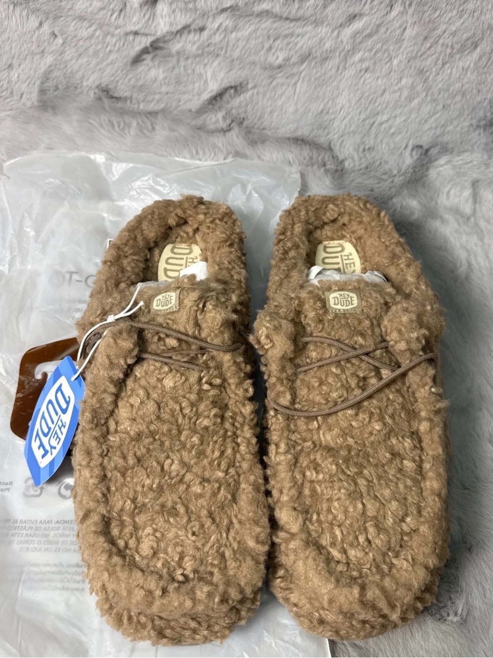 New Hey Dude Wally Slipper
Sherpa Brown Fleece Men’s Slipper Sz.11
